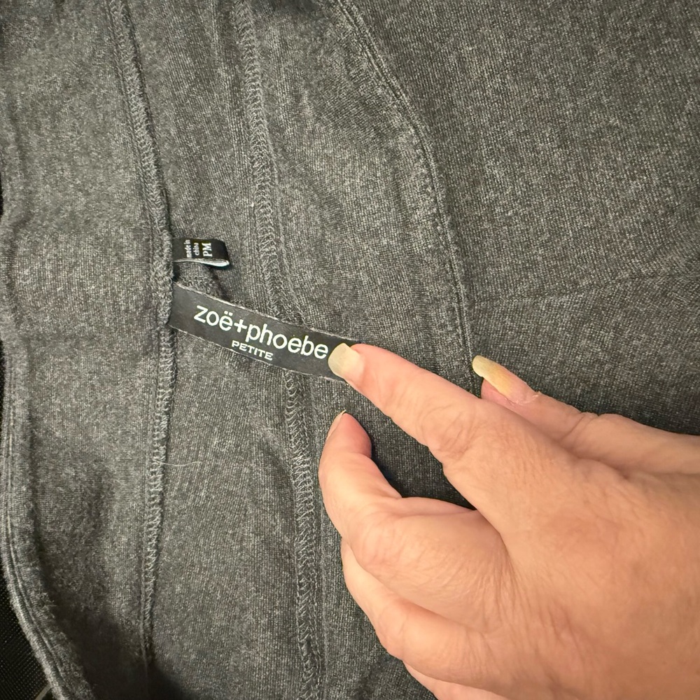 Gray Capri Pants for Effortless Style - Picture 3 of 3